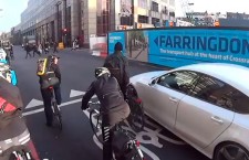 [Vídeo] Esto es lo que te puede pasar si invades un carril bici